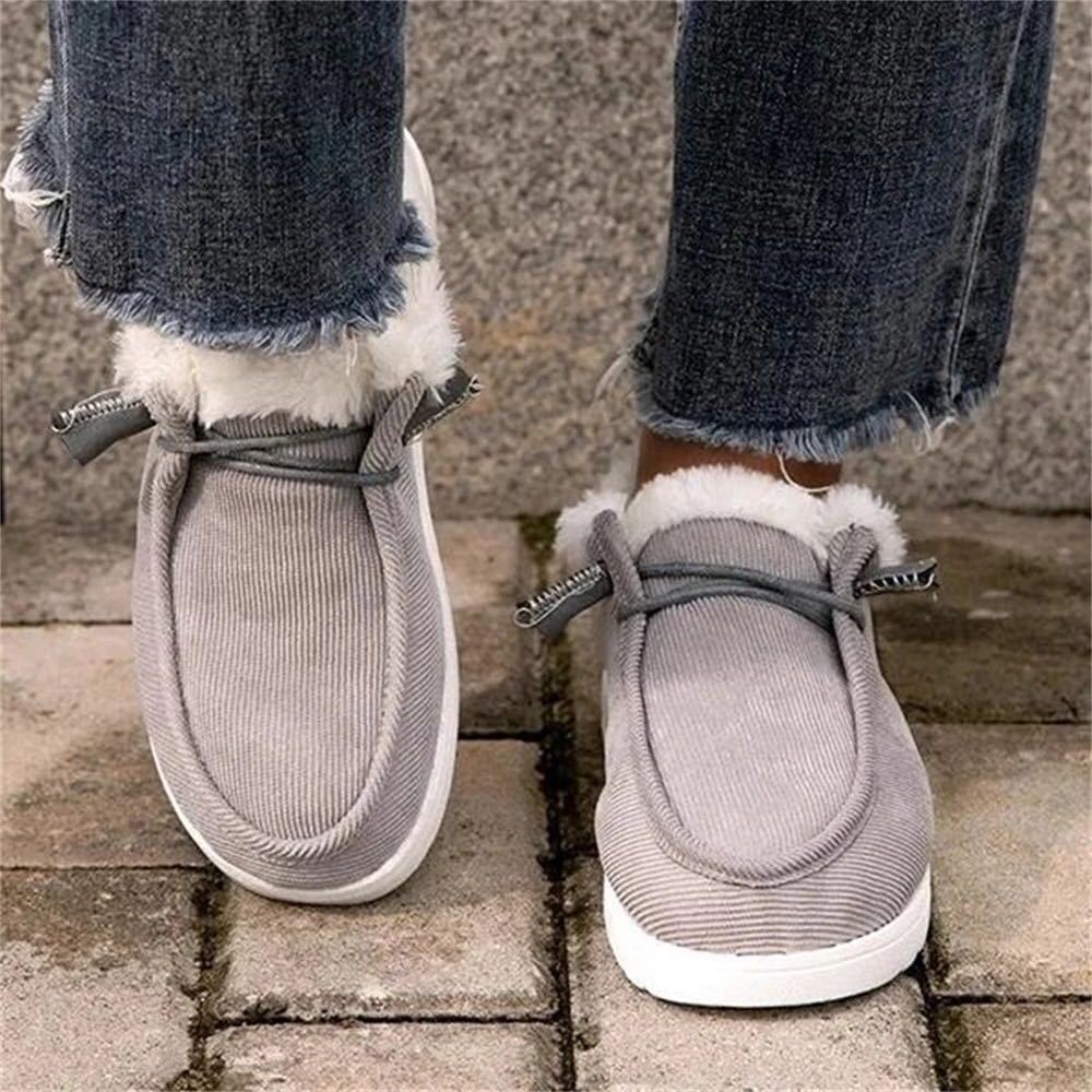 Plush Women's Cotton Boots Winter Warm featuring a soft plush lining for comfort and style in cold weather.