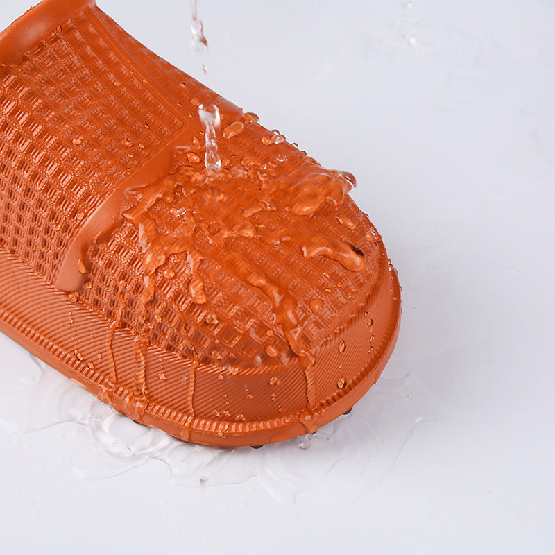 Removable deodorant cotton shoe cover shown with water droplets for effective sweat and odor absorption.