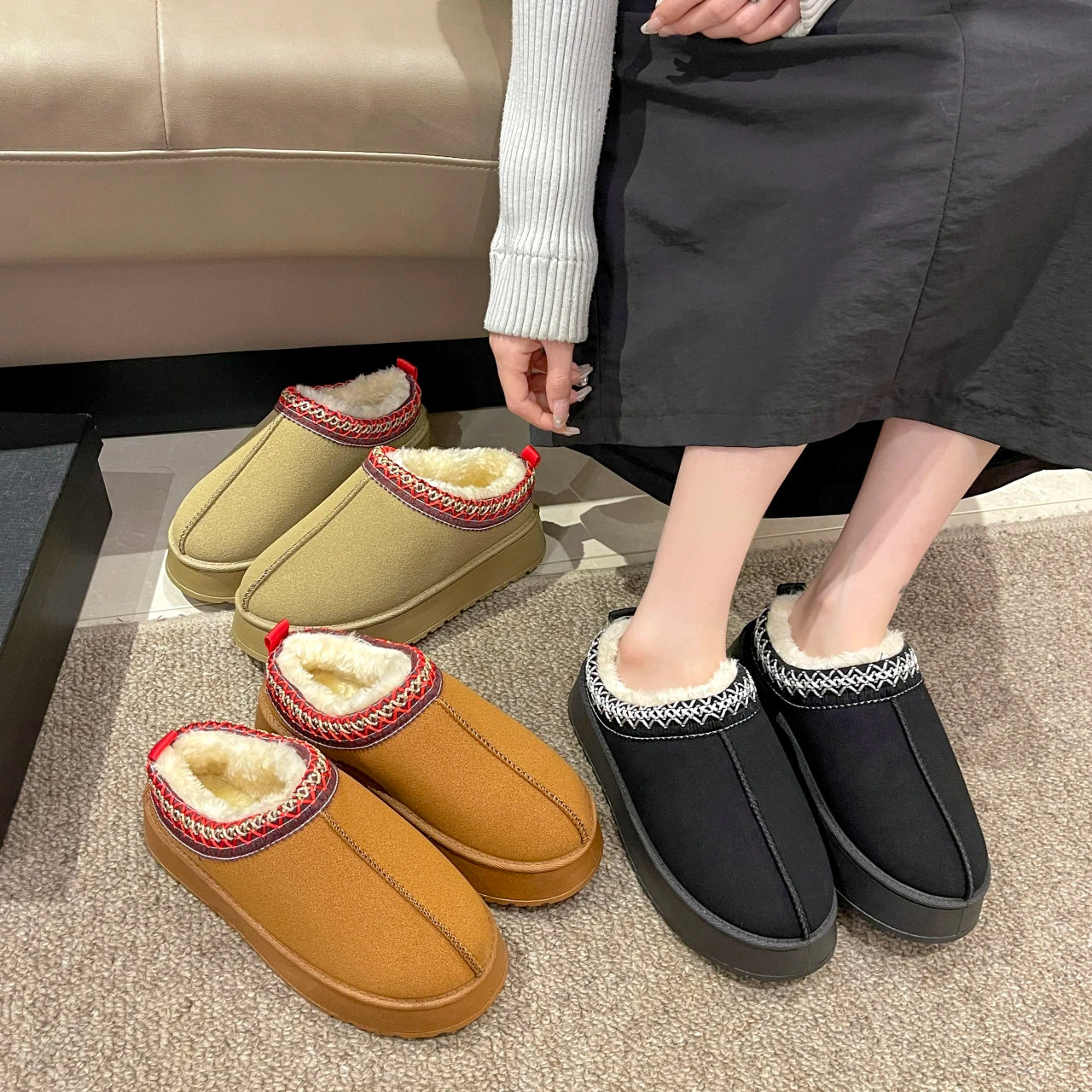 2026 New Winter Women's Short Plush Flats Snow Boots Warm Suede Thick-soled Shoes Women's Chelsea Boots Large Size Botas Mujer