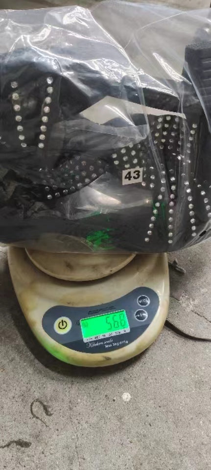 Large Casual Single Shoe Women displayed on a weighing scale, showcasing its lightweight design and modern features.